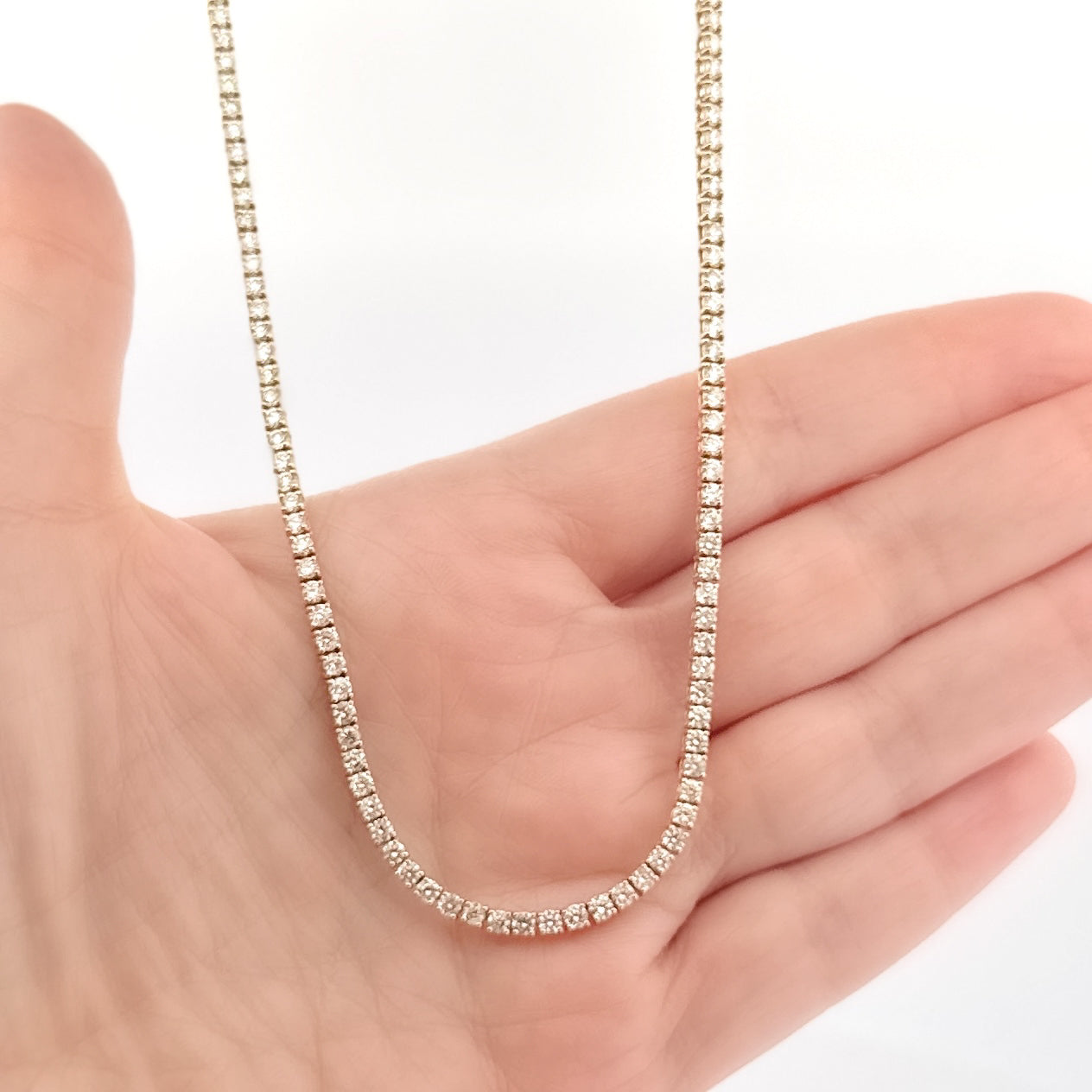 Gargantilla de ORO amarillo con Diamantes 7.75 ct