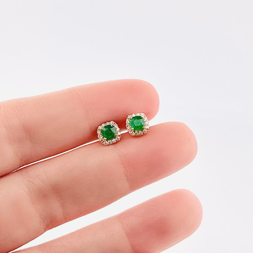 Aretes de ORO con Esmeralda y Diamantes $450 dlls