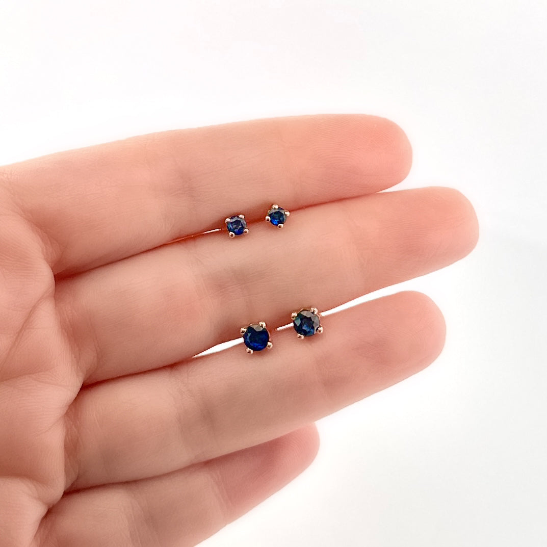 Aretes de ORO con ZAFIRO $140 y $180 dlls