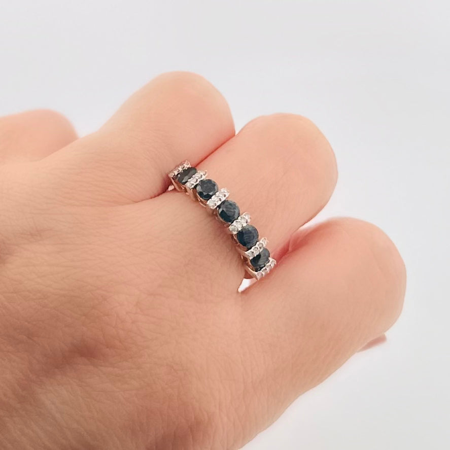 Anillo de ORO con ZAFIROS y Diamantes $625 dlls