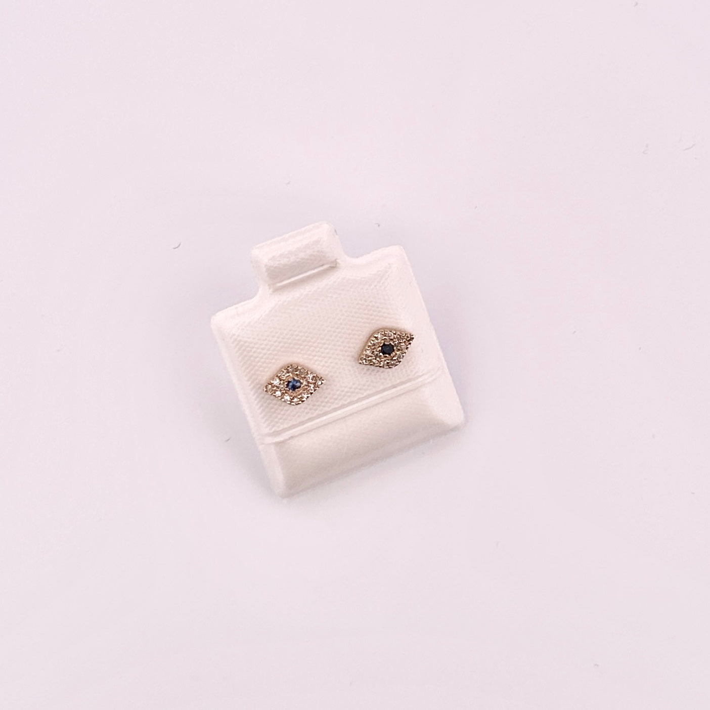Aretes de ORO de OJITO con Diamantes y Zafiro