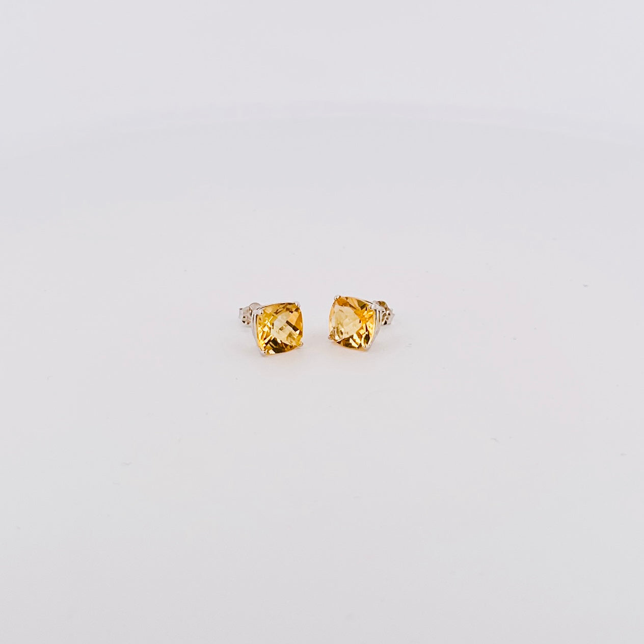 Aretes de ORO de Citrina $250 dlls