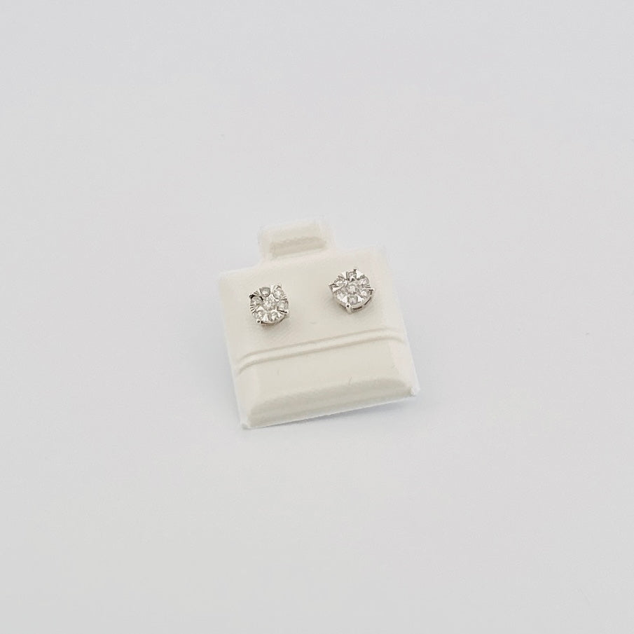 Aretes de Oro con Diamantes en circulo