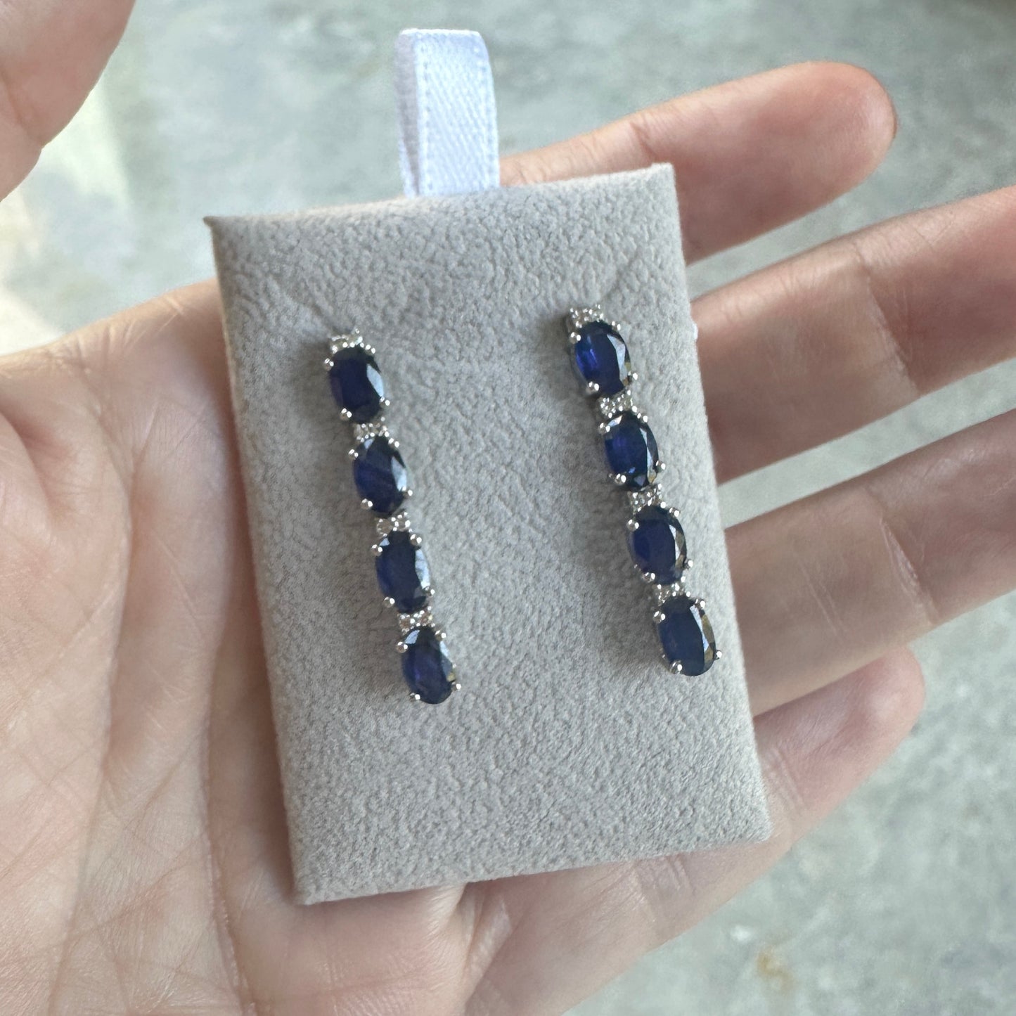 Aretes de ORO con Zafiros y Diamantes $1,300 dlls