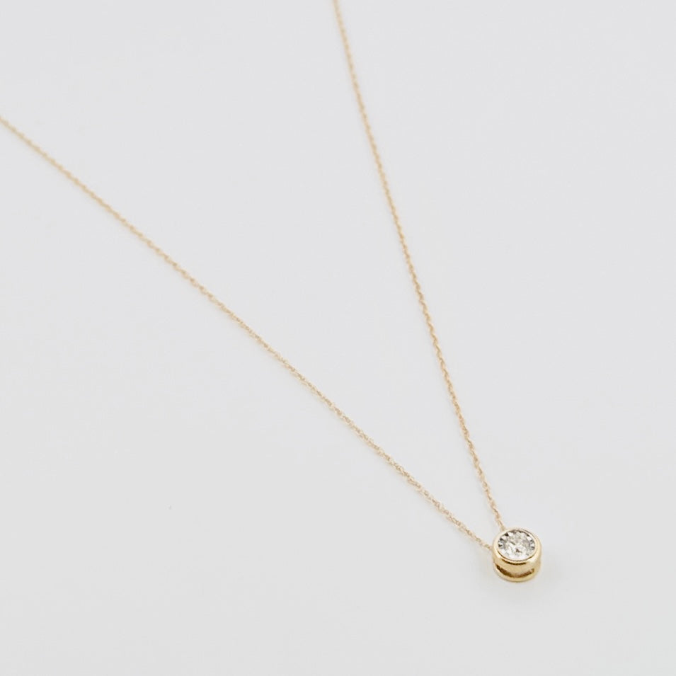 Cadenita de ORO con Diamante $250 dlls