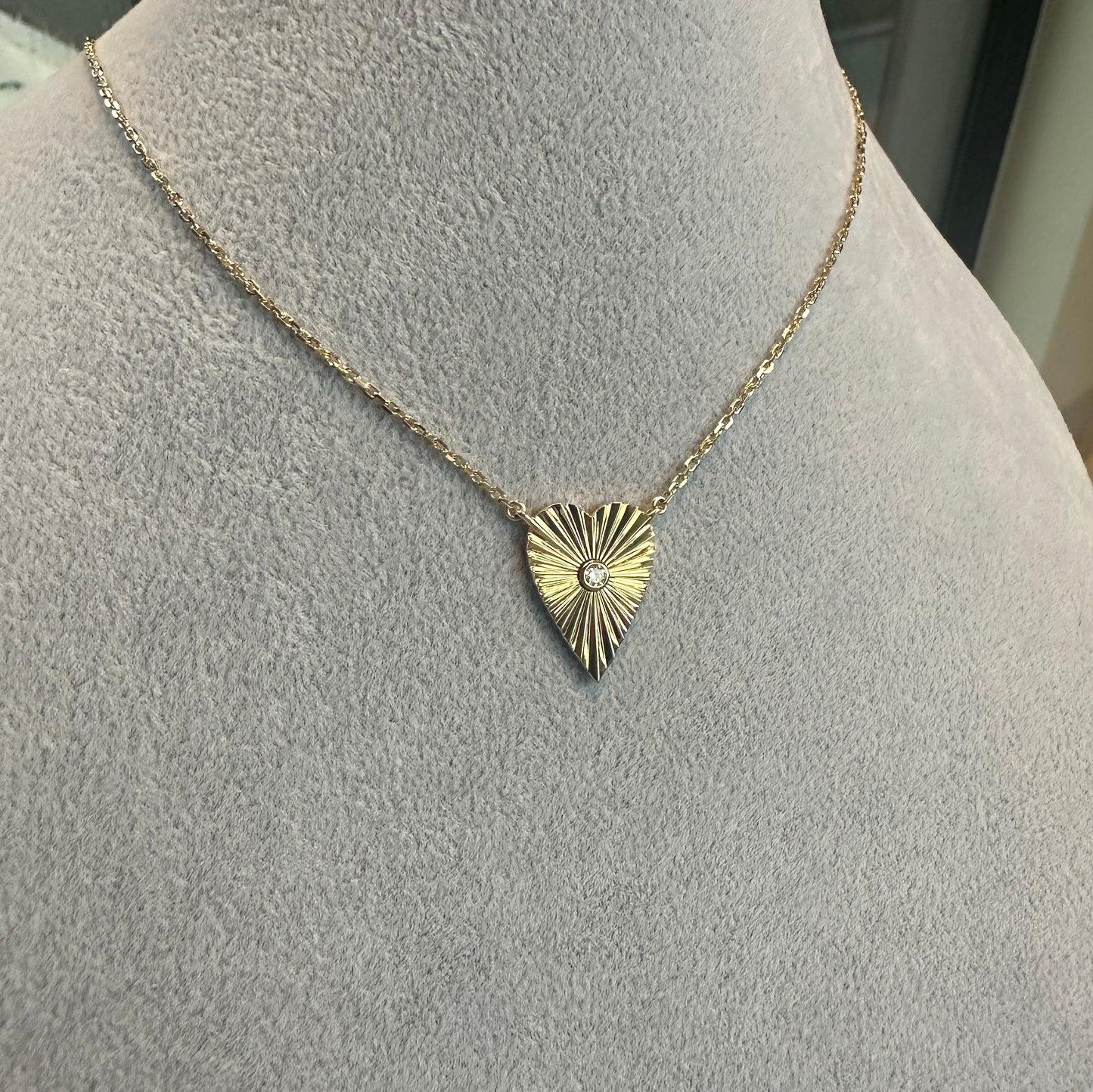Aspery and Guldag Sun Ray Heart necklace $1,090 dlls