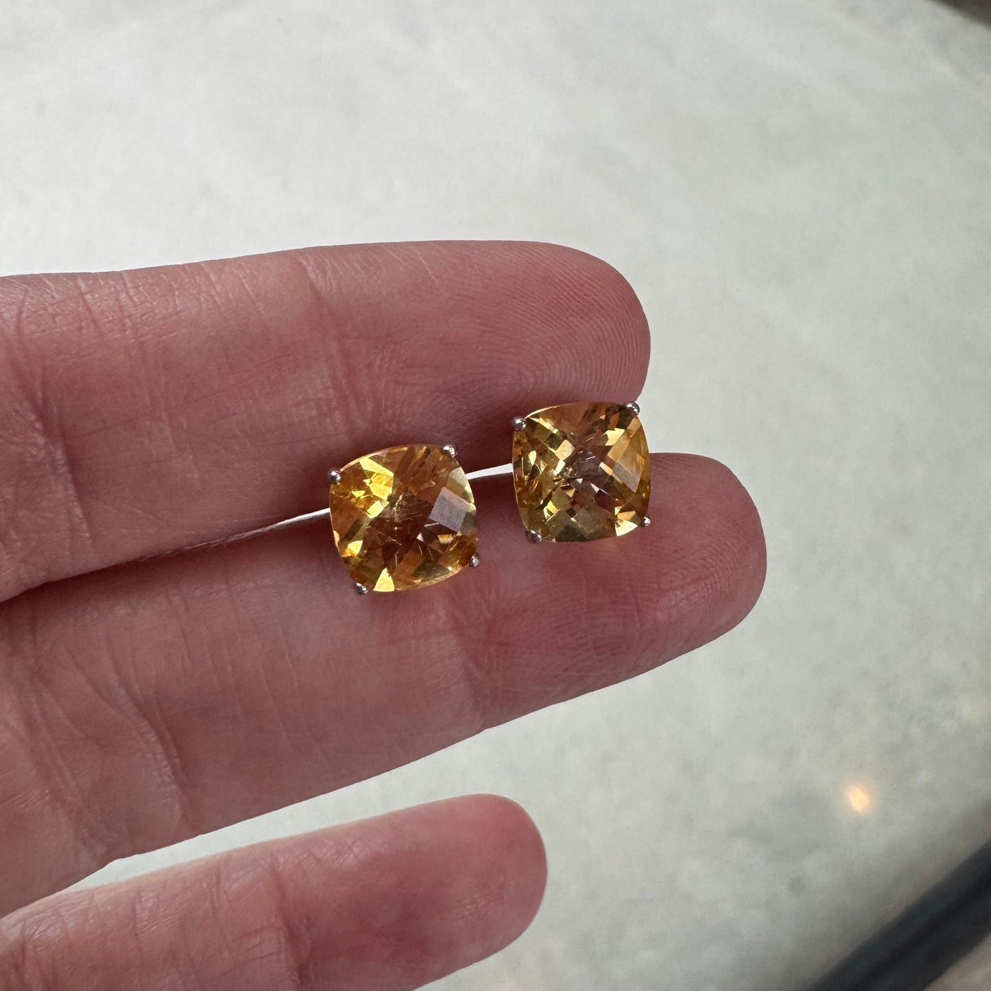 Aretes de ORO de Citrina $250 dlls