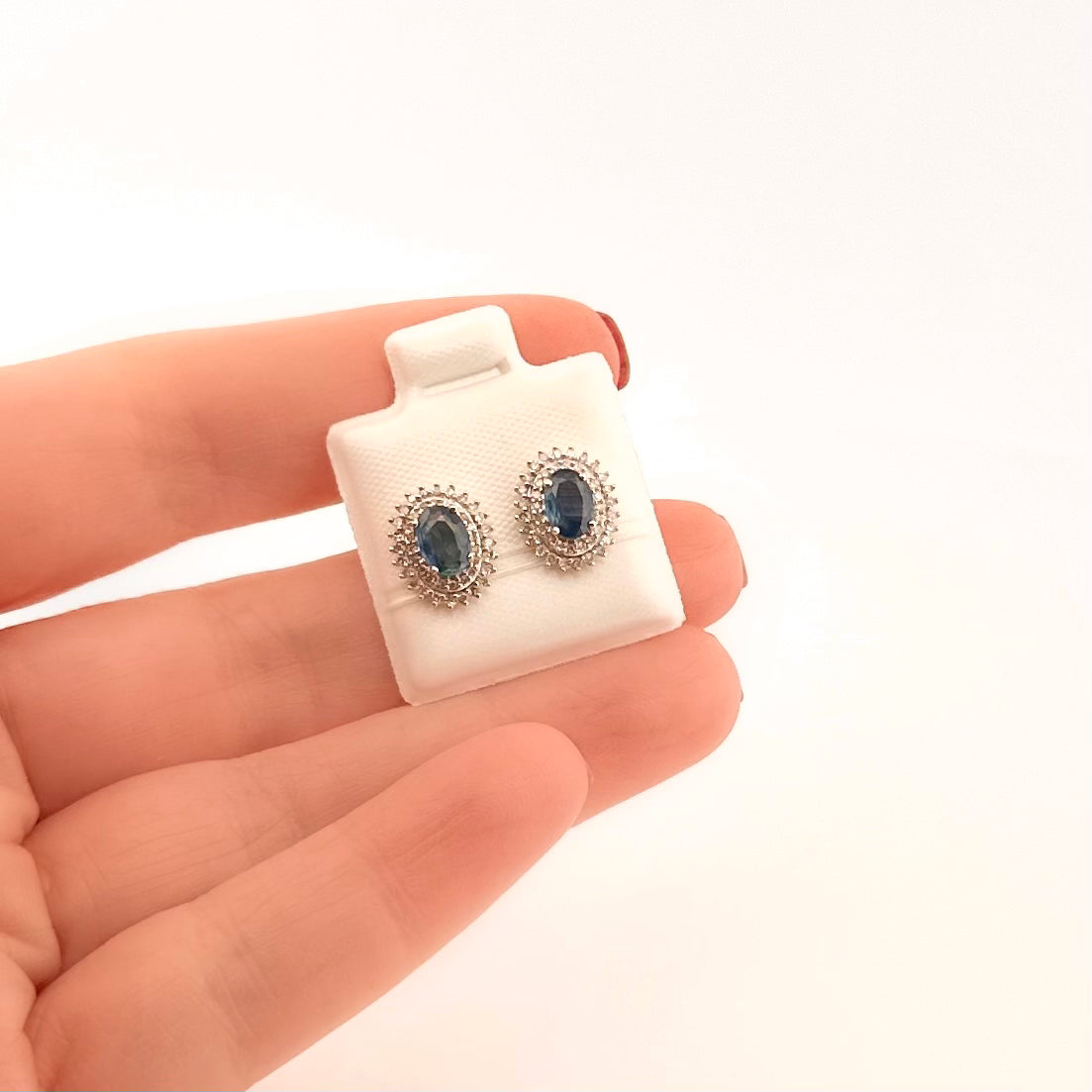 Aretes de ORO con Zafiro y Diamantes $380 dlls