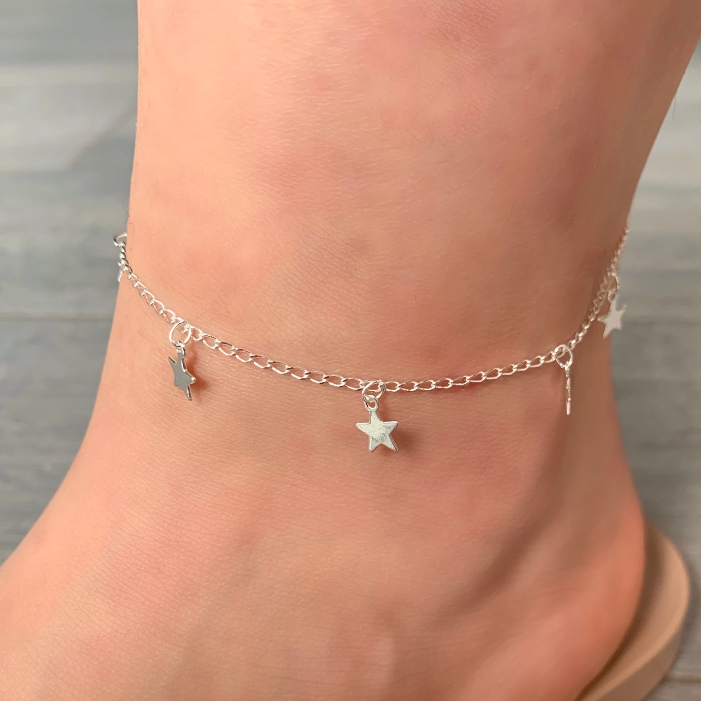 Tobillera con ESTRELLITAS