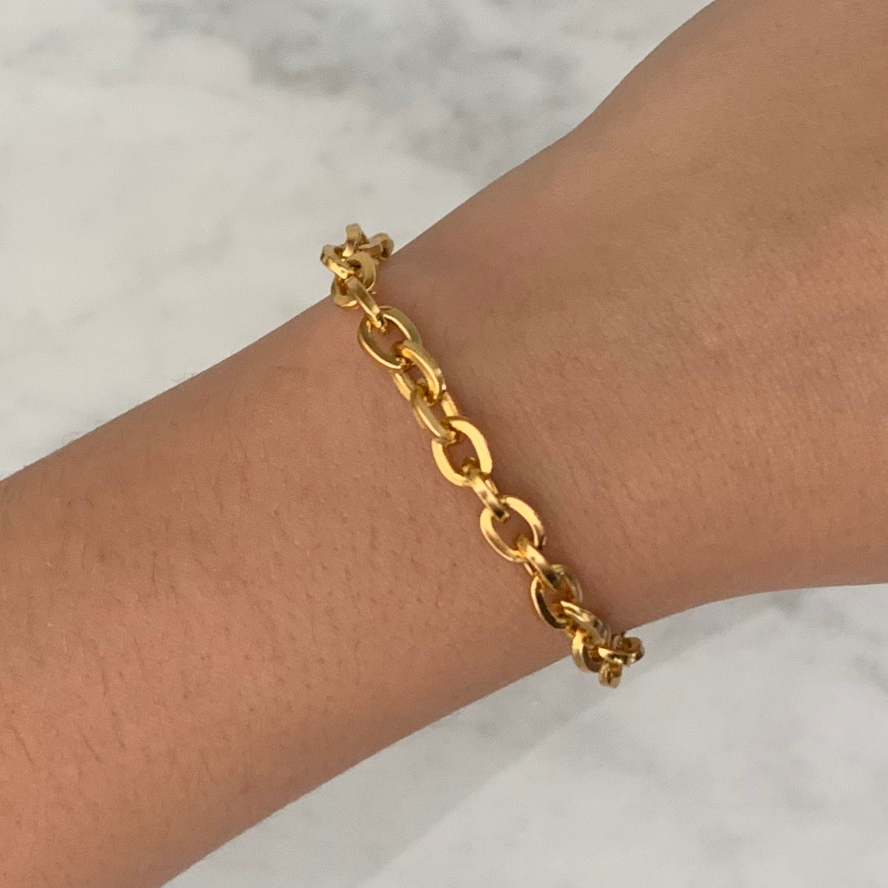 Pulsera de Cadena Dorada