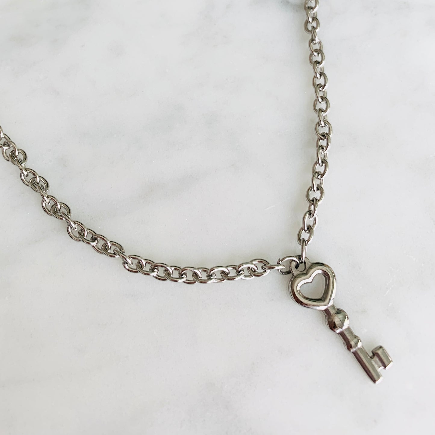 Collar de ACERO INOXIDABLE con LLAVE