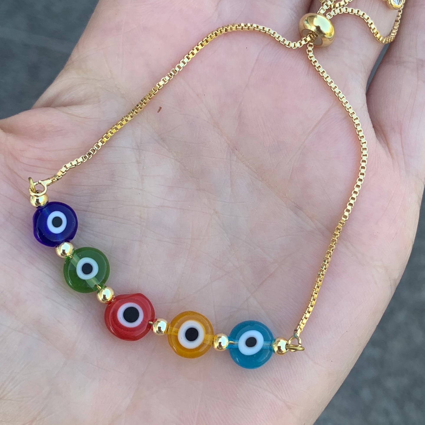 Pulsera de cadena con OJITOS de colores