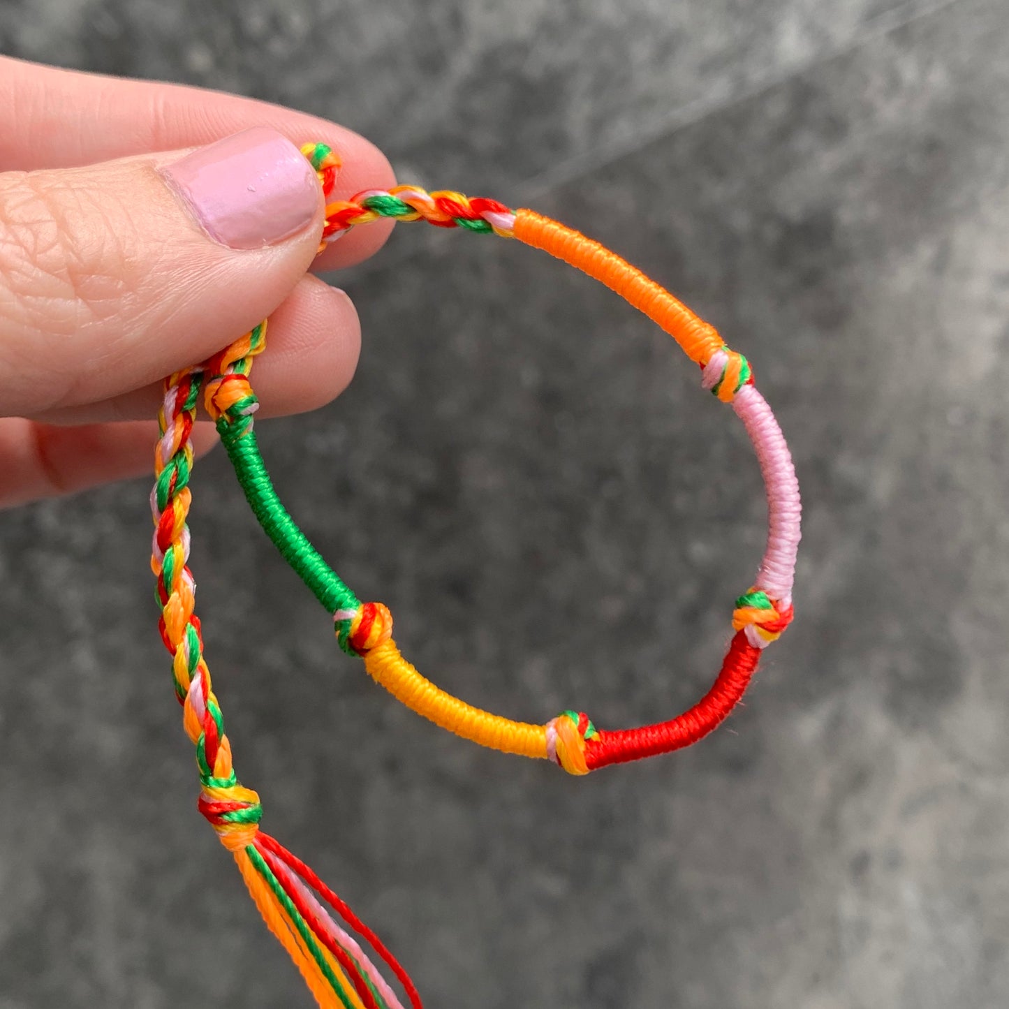 Pulseras TEJIDAS de COLORES
