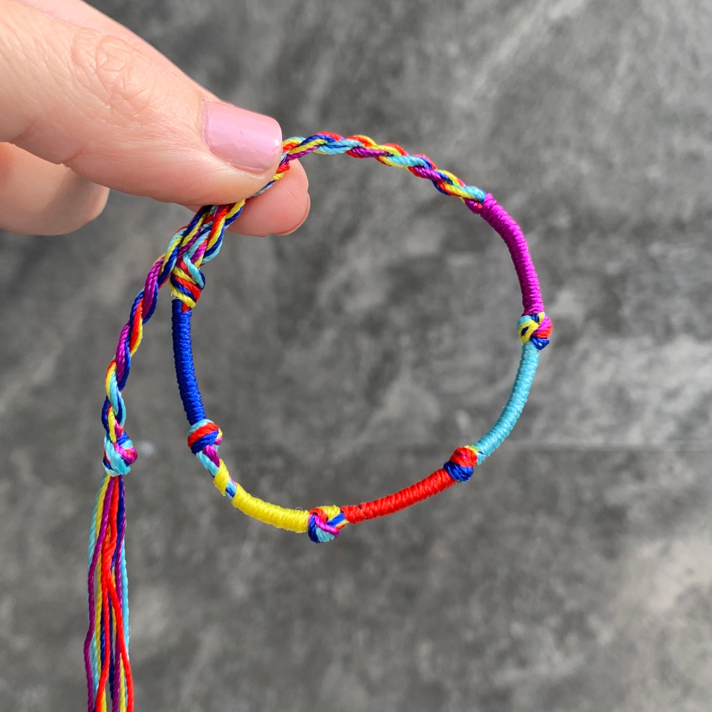 Pulseras TEJIDAS de COLORES