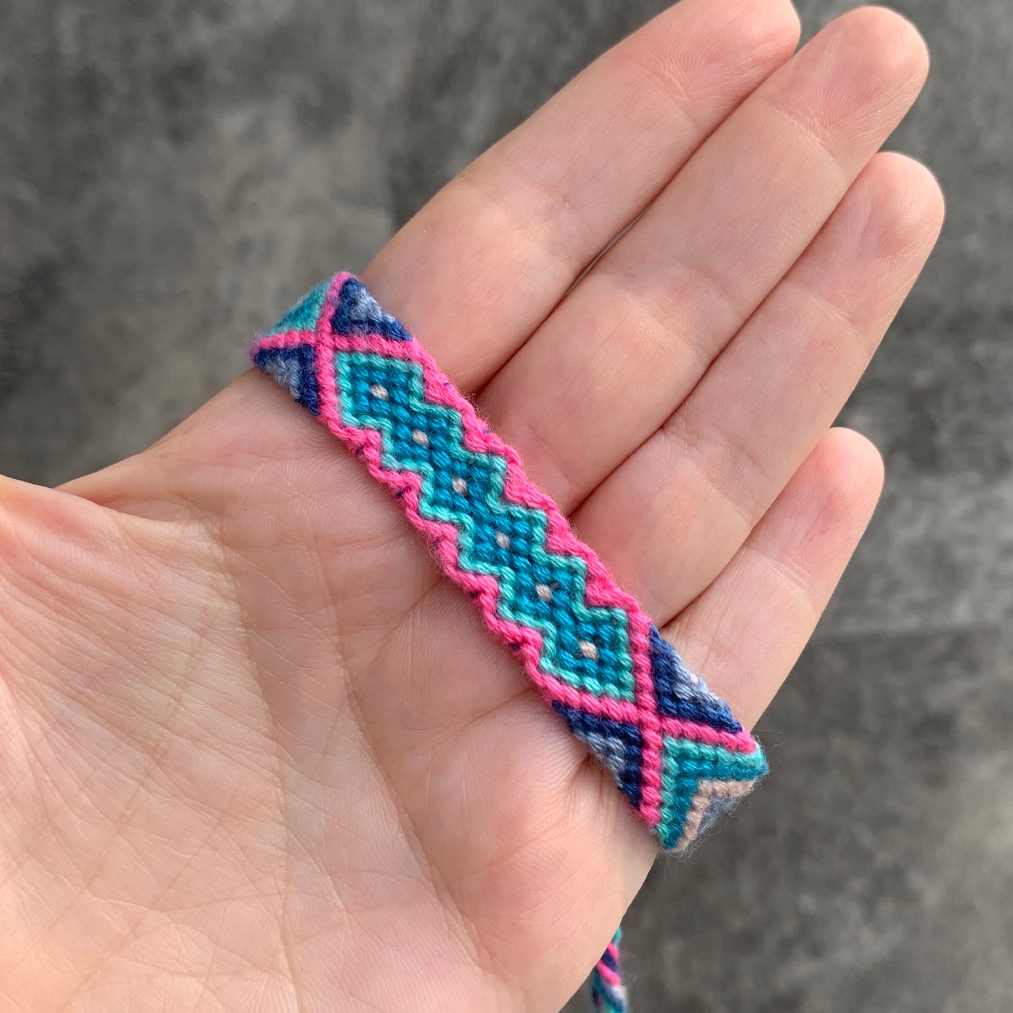 Pulseras TEJIDAS de COLORES