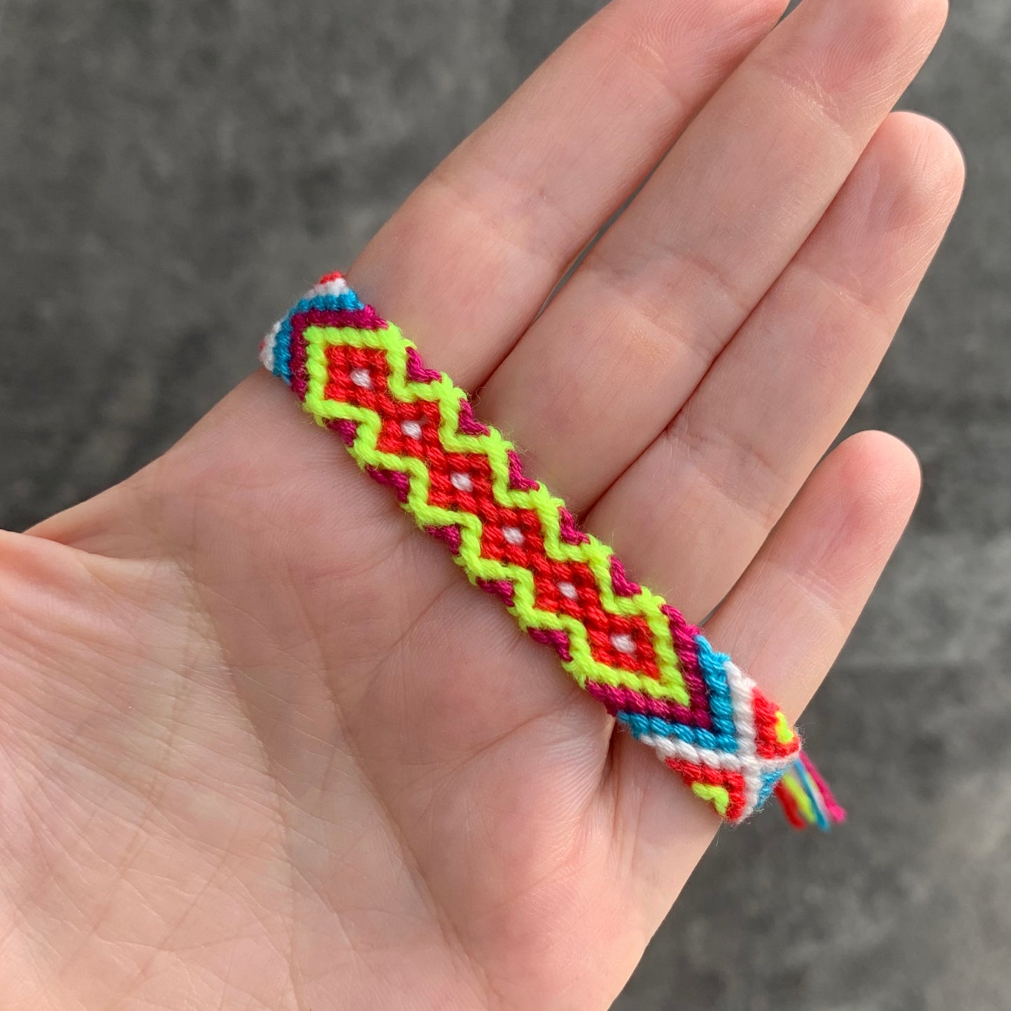 Pulseras TEJIDAS de COLORES