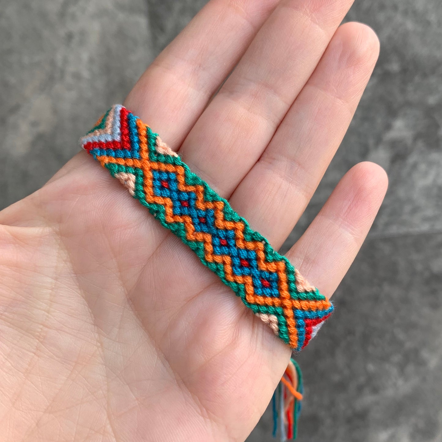 Pulseras TEJIDAS de COLORES