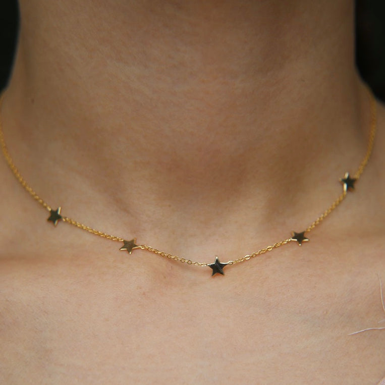 Cadenita CHOKER DORADA de plata con ESTRELLAS
