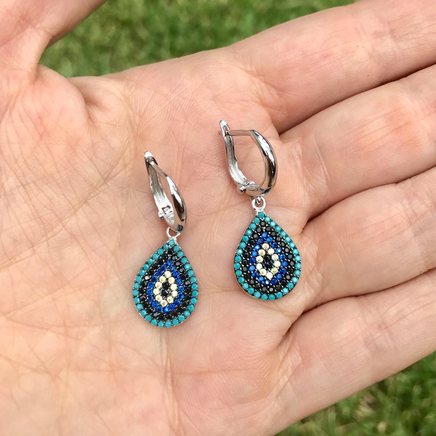 Arete arracada de plata con GOTITA con piedras TURQUESAS y ZAFIROS