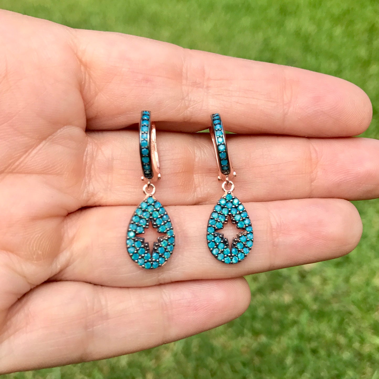 Arete arracada de plata con GOTITA y ESTRELLA con piedras TURQUESAS