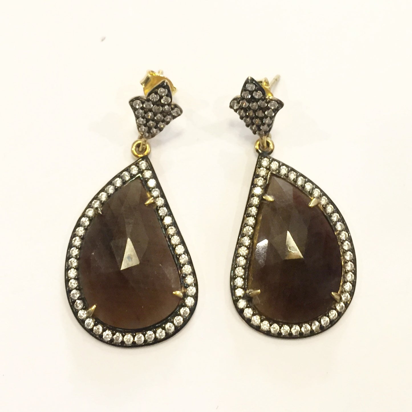 Aretes de topaz y zafiro