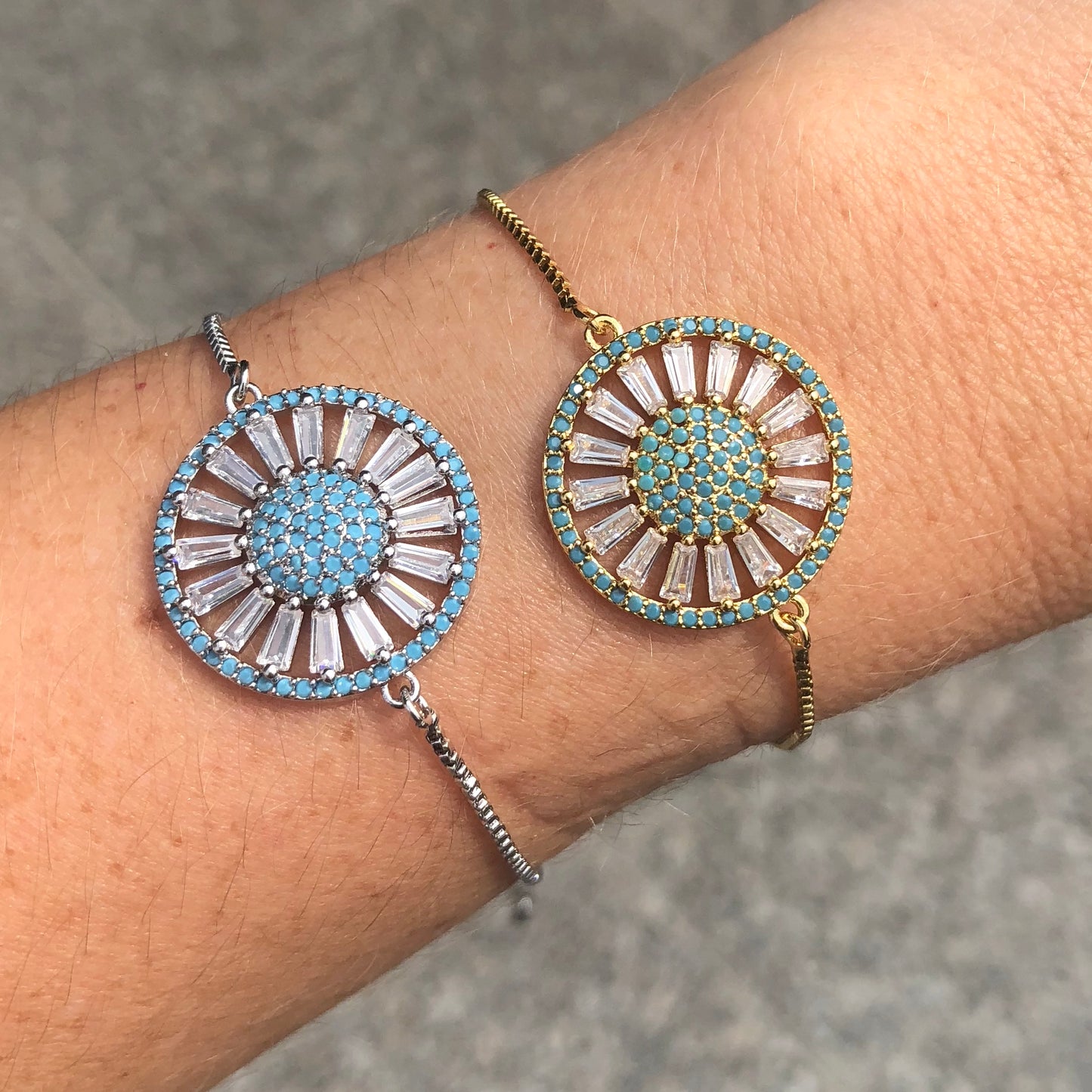 Pulsera Ajustable con SOL de ZIRCONIAS y TURQUESAS