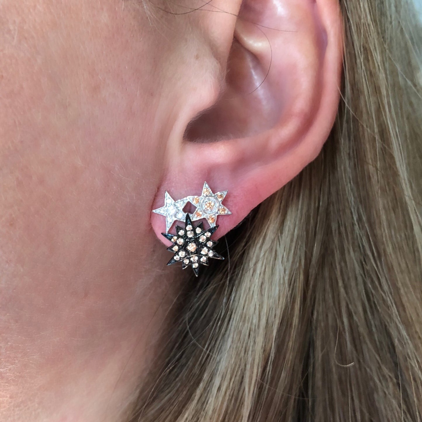 Arete de PLATA de TRIPLE ESTRELLA con ZIRCONIAS (H.Stern)