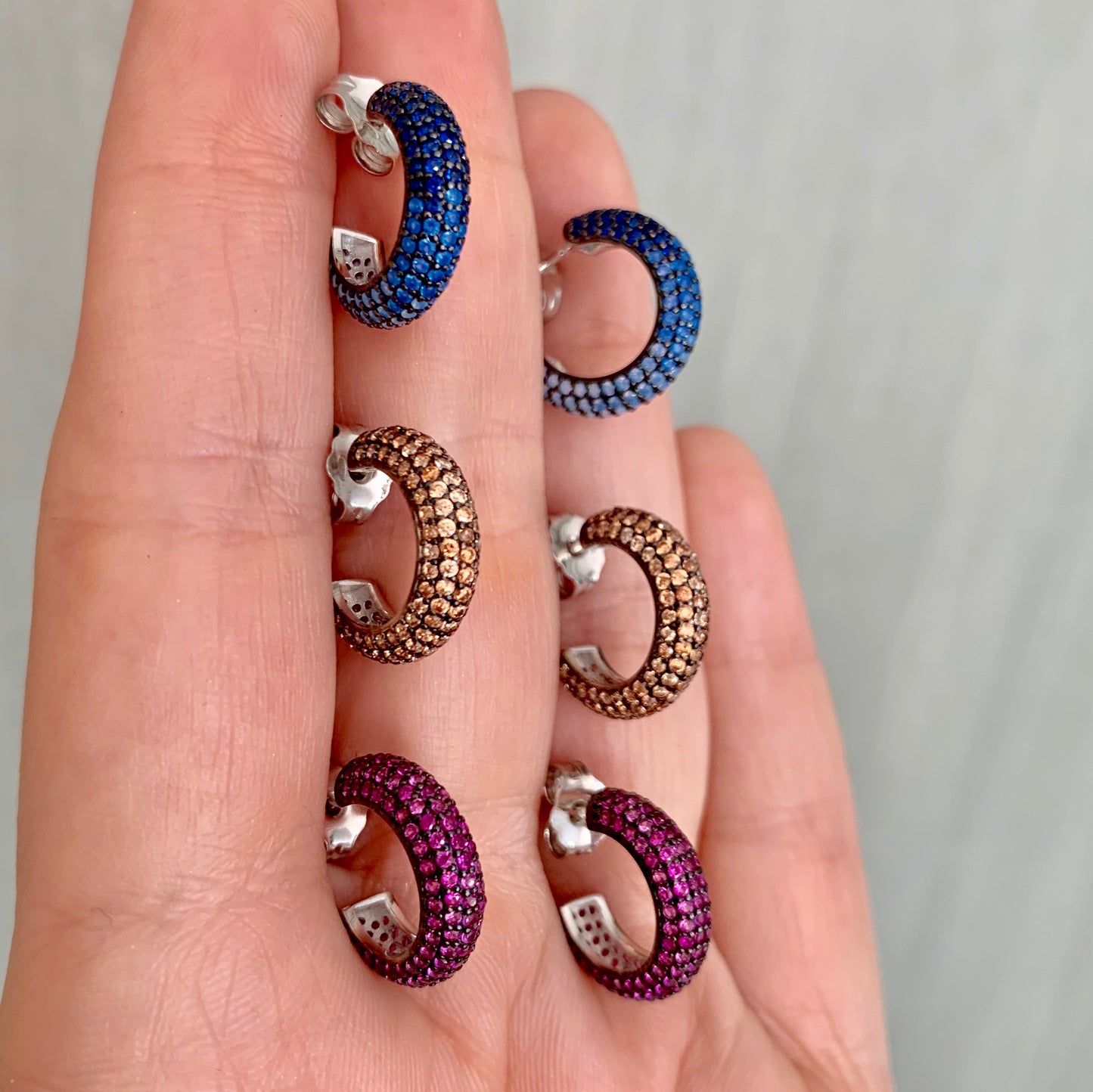 Arracadas CHICAS con ZIRCONIAS de COLOR