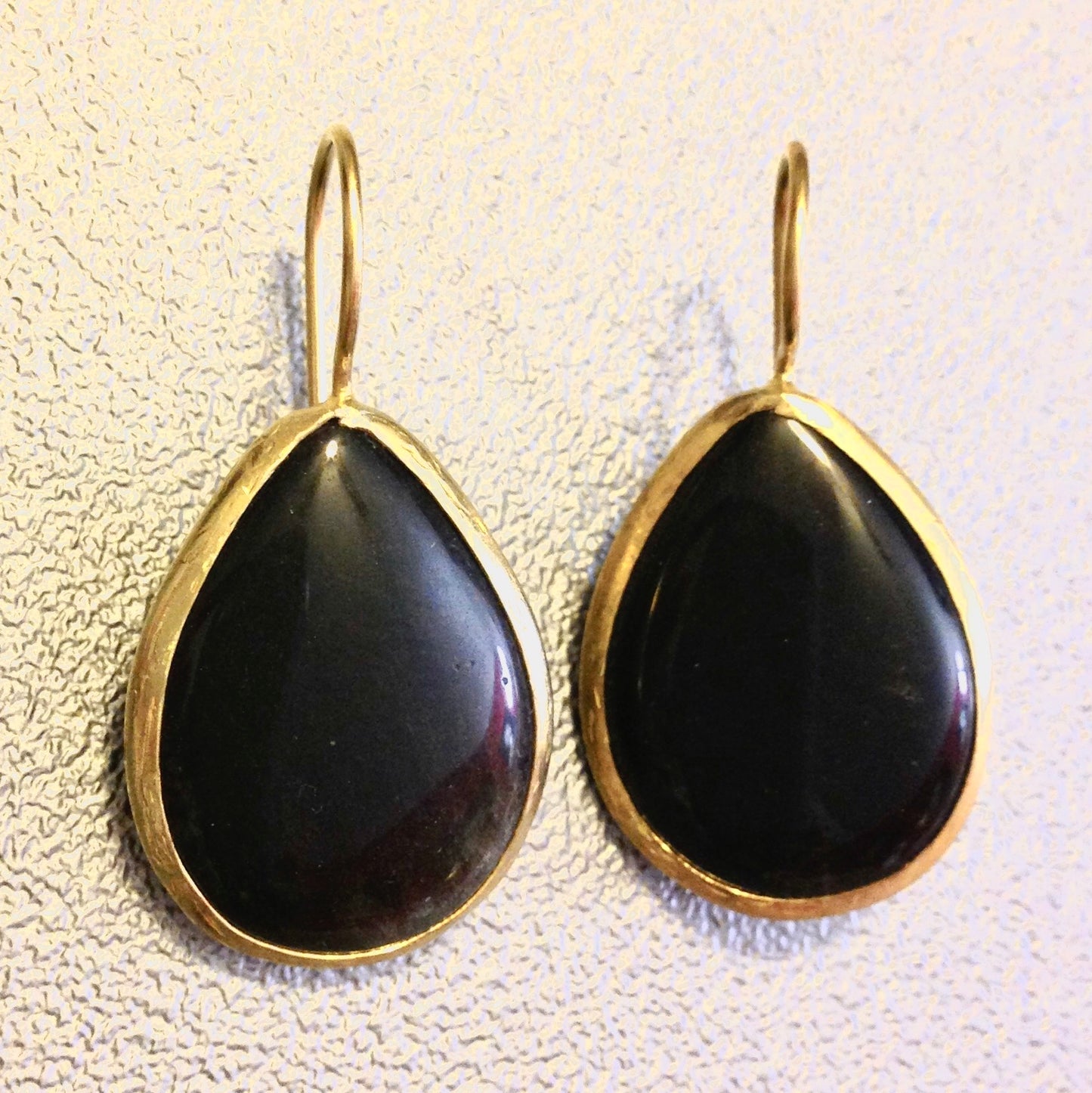 Arete con PIEDRAS NATURALES en gota y ovalo