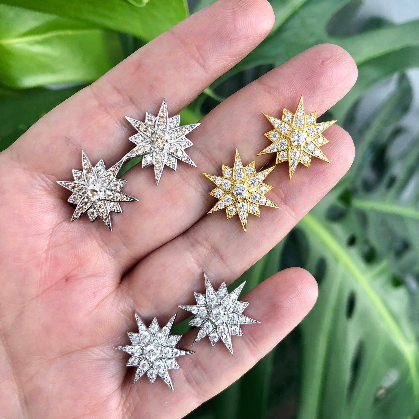 Arete de PLATA de ESTRELLAS GRANDES con ZIRCONIAS ((H.Stern)