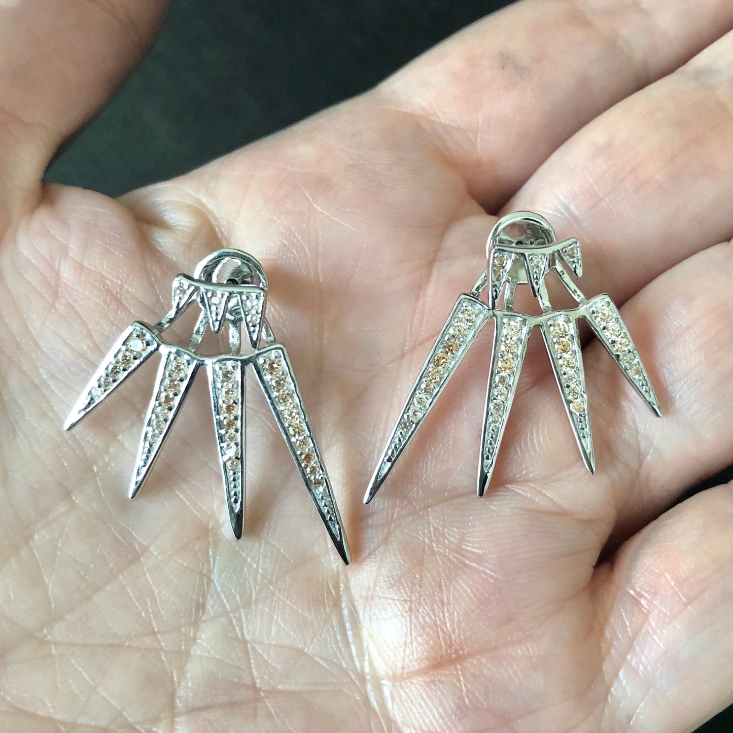 Arete de PLATA ear jacket con PICOS (H.Stern)