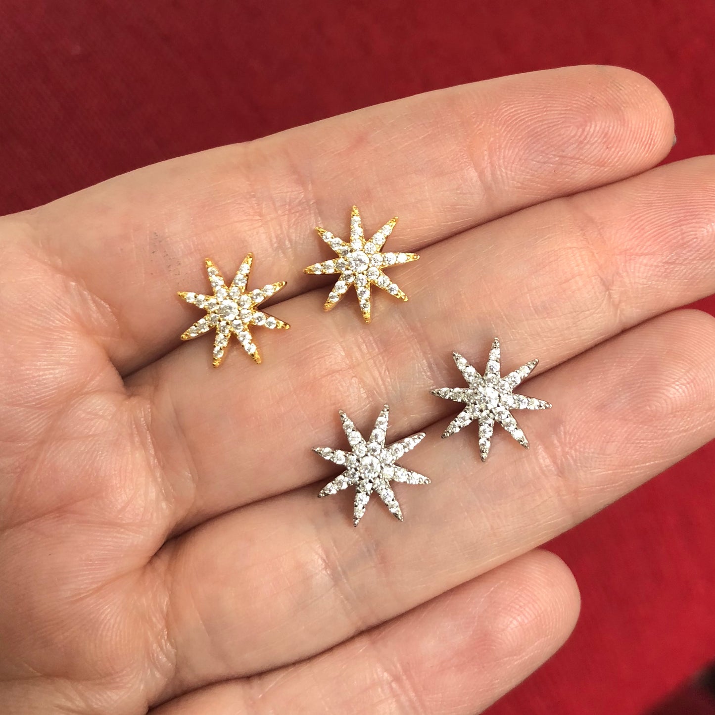 Arete de PLATA de ESTRELLA con zirconia AL CENTRO (H.Stern)