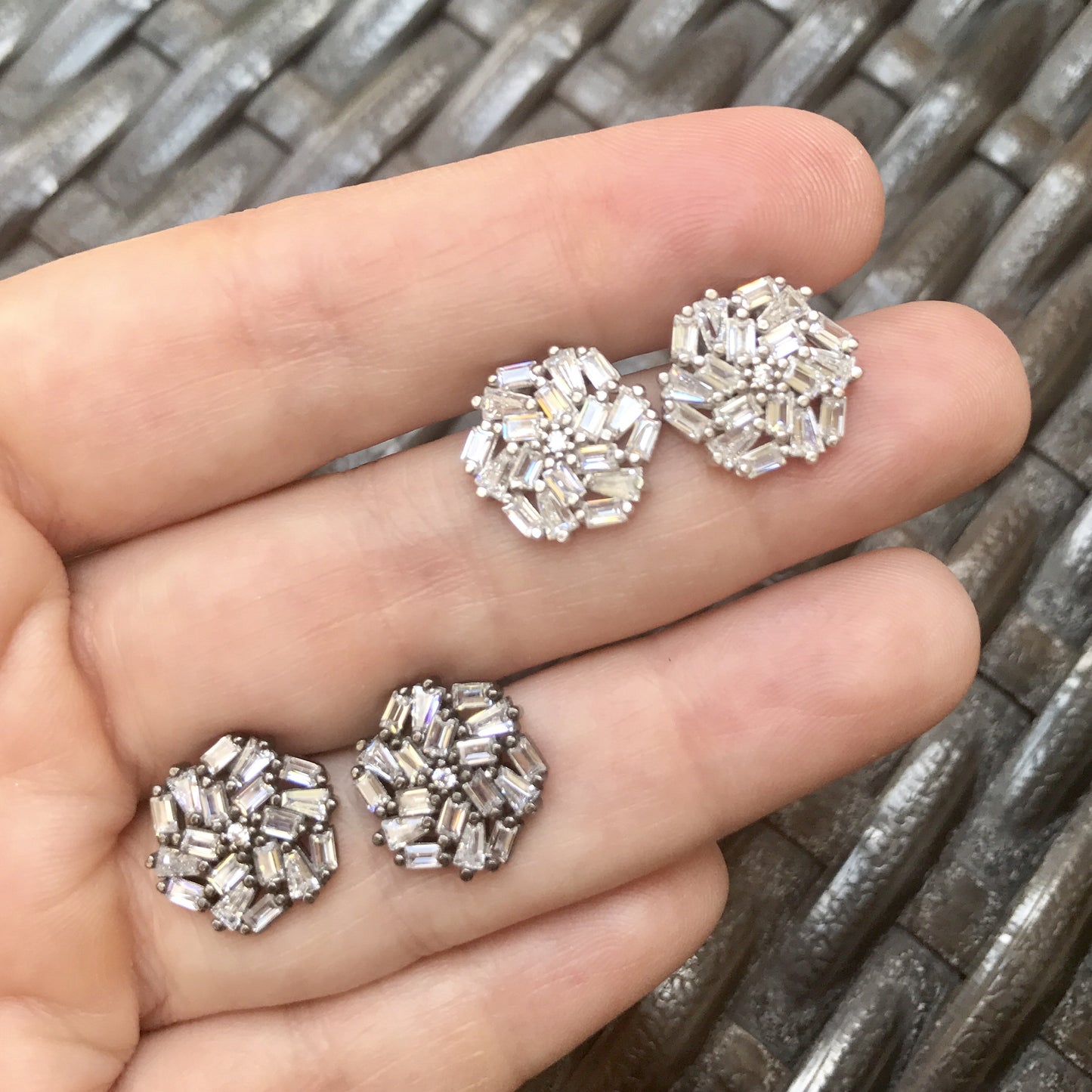 Arete (Broquel) de plata de HEXAGONO con BAGUETTES