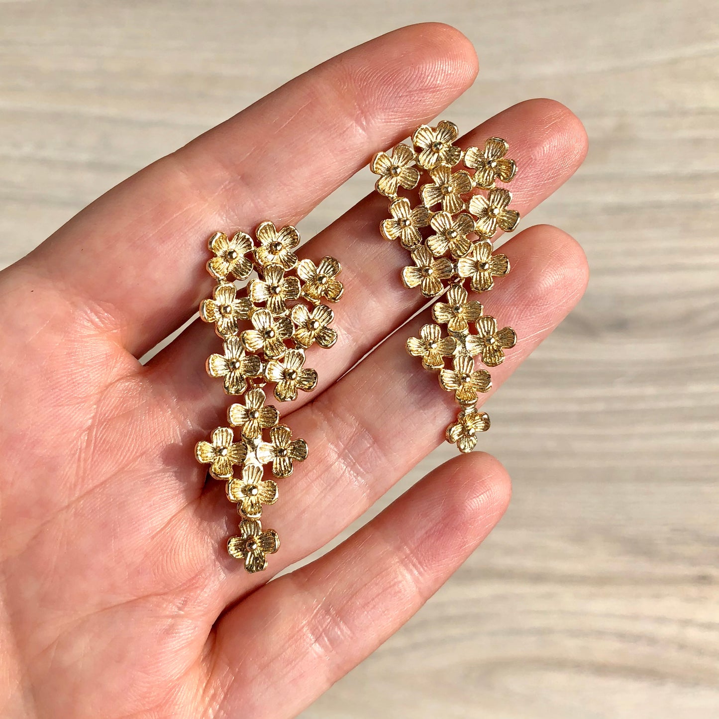 Arete de ORO BRASILEÑO LARGO de FLORECITAS