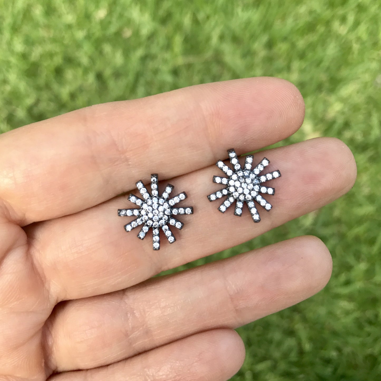 Aretes de plata de SOL con ZIRCONIAS MEDIANO
