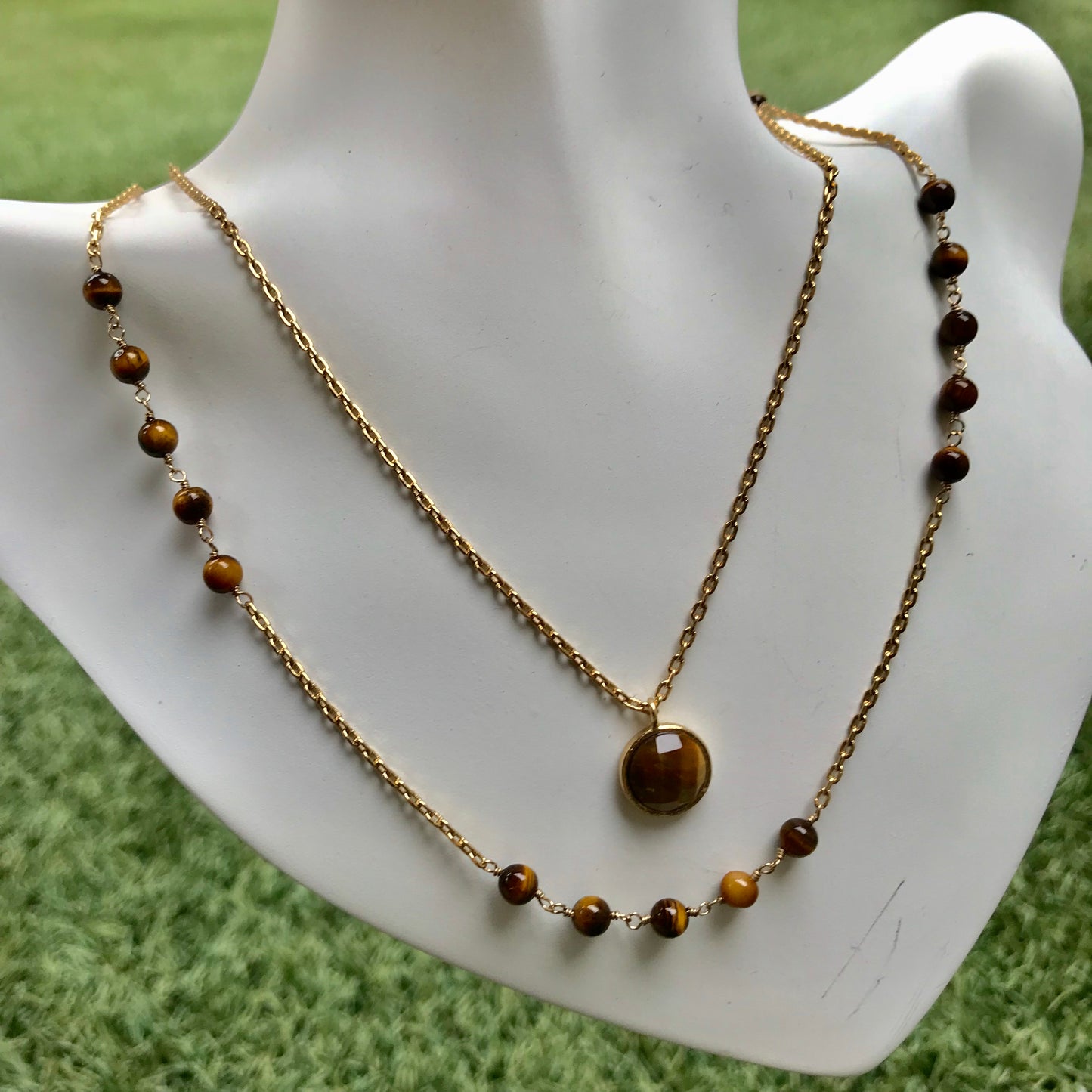 Collar DOBLE de Oro Brasileño con Piedras Naturales de OJO DE TIGRE y con DIJE