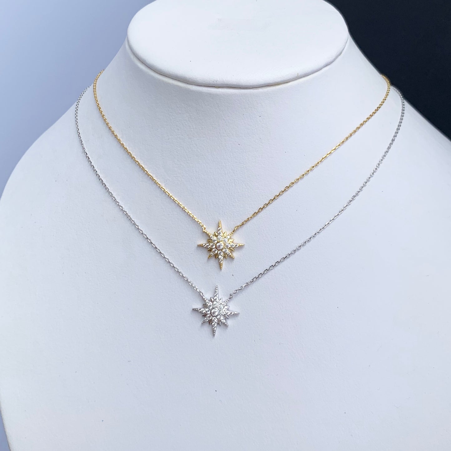 Cadenita CHOKER de PLATA con ESTRELLA con ZIRCONIAS