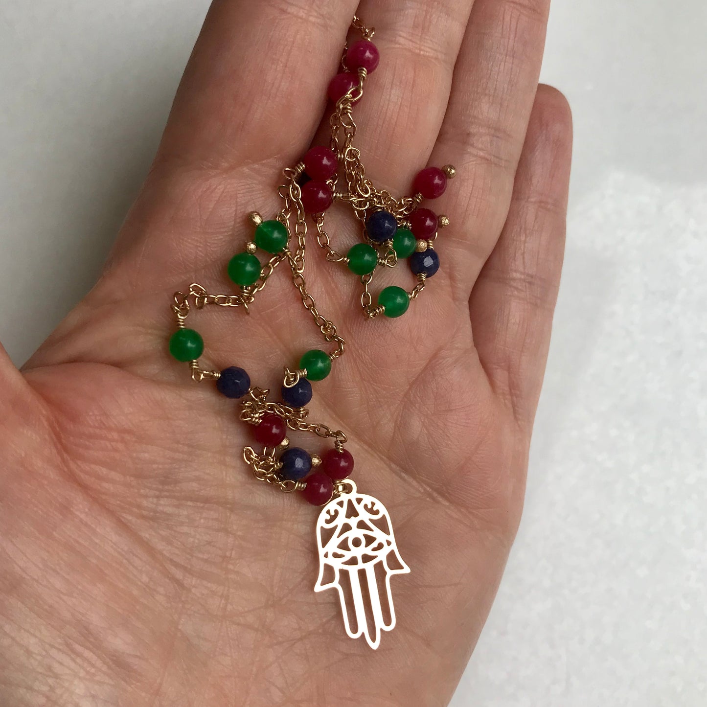 Collar de Oro Brasileño con Piedras Naturales y con DIJE de MANITA