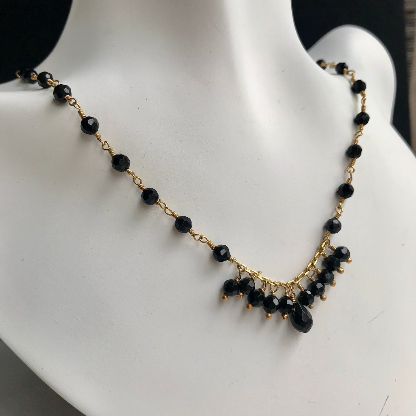 COLLAR de Oro Brasileño con PIEDRAS NATURALES color NEGRO