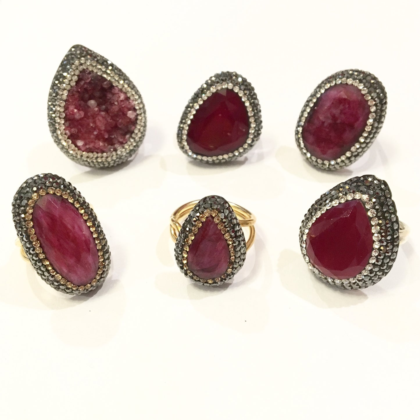 Anillos de plata con piedra natural y cristales color VINO