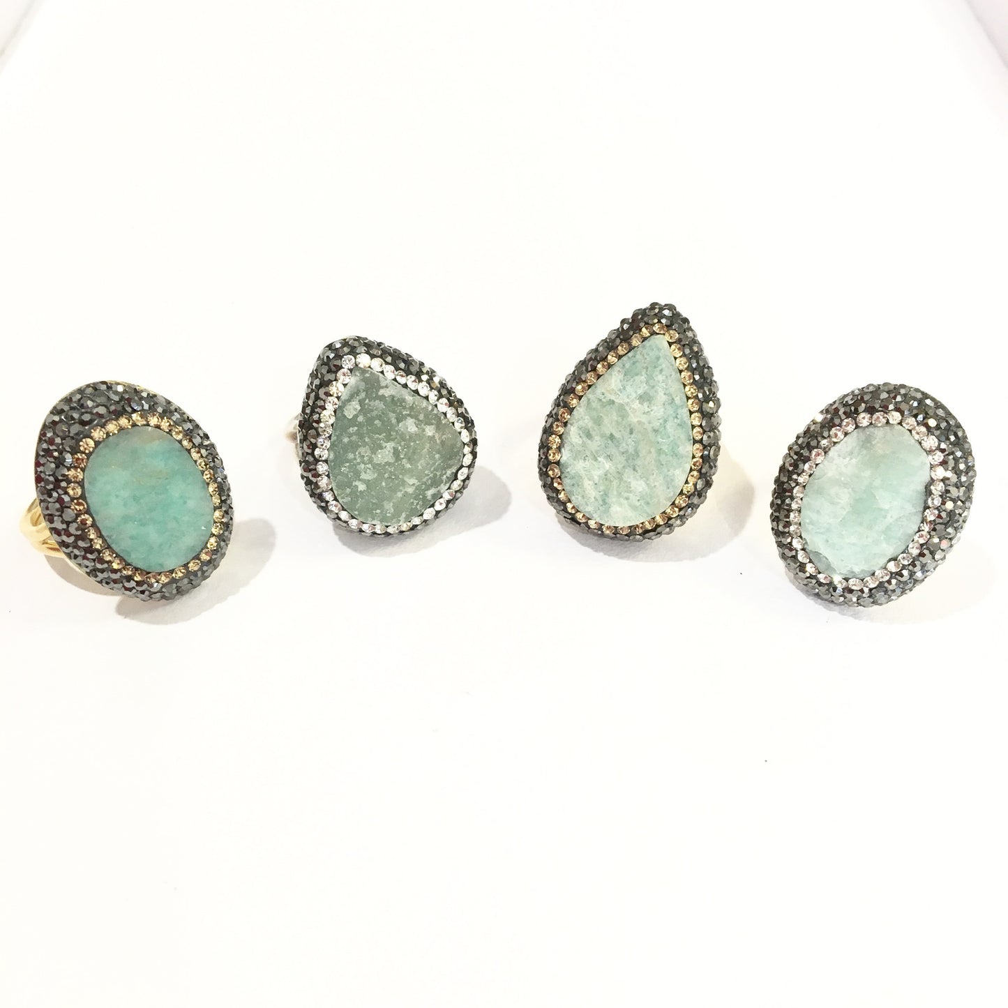 Anillos de plata con piedra natural y cristales en VERDE MINT