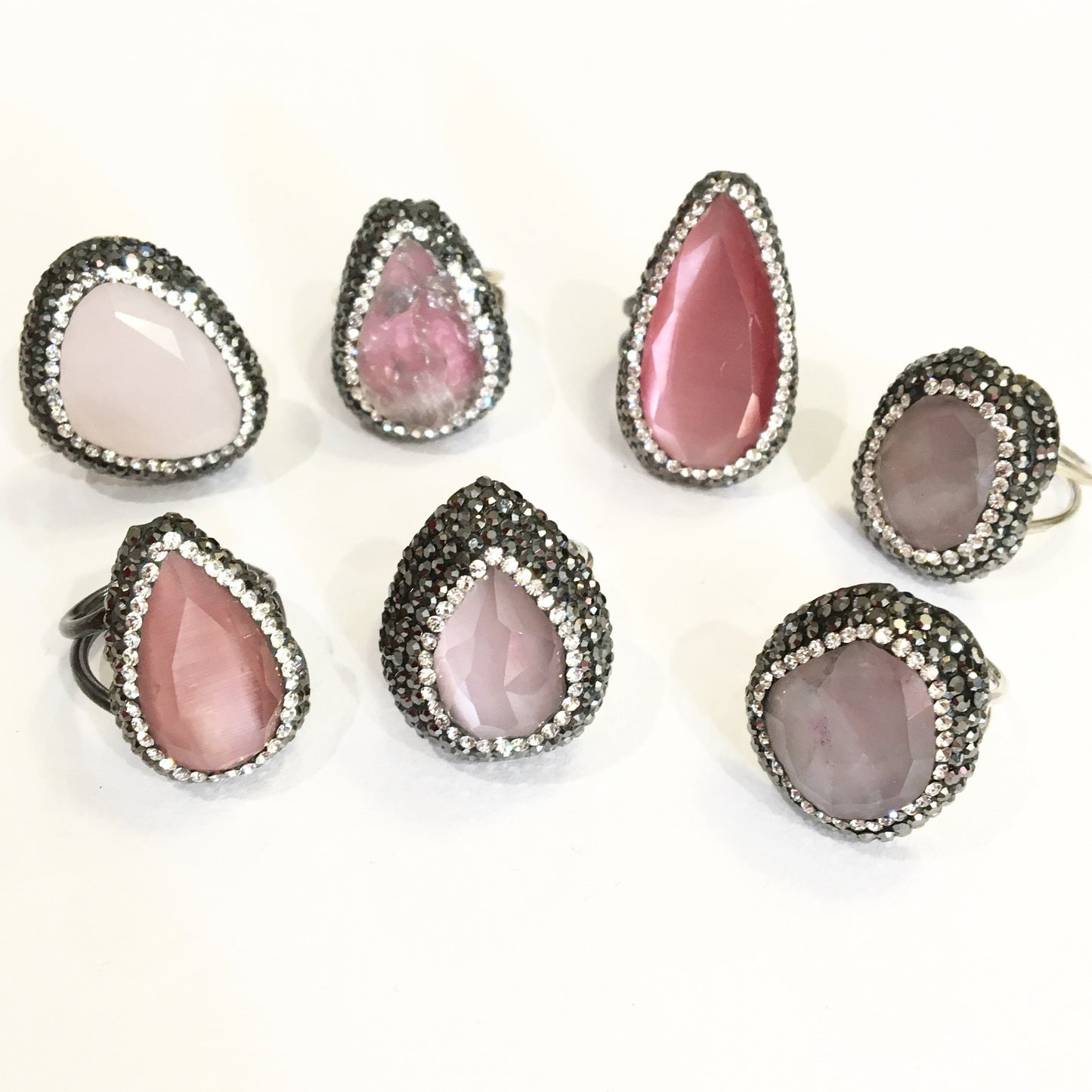Anillos de plata con piedra natural y cristales ROSAS CON PLATEADO