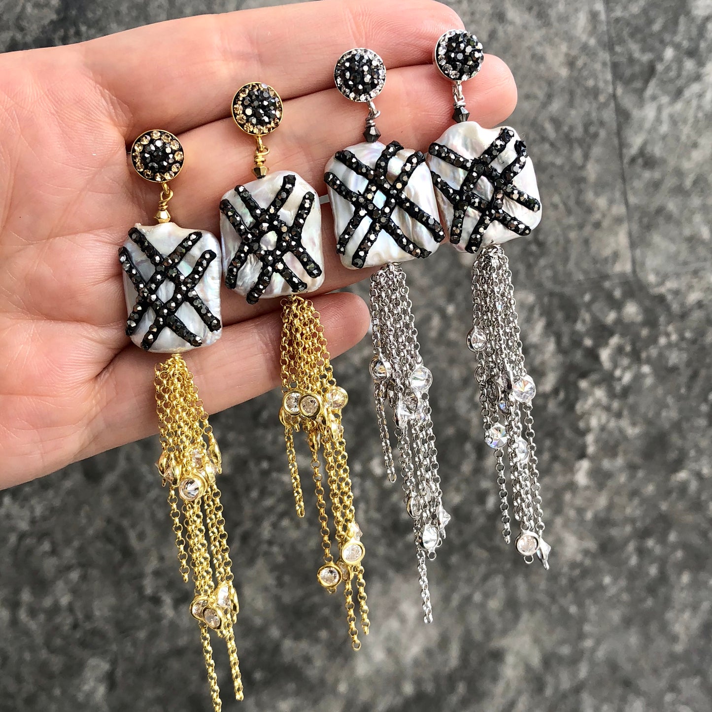 Arete de plata con MADRE PERLA y TASSEL con zirconias