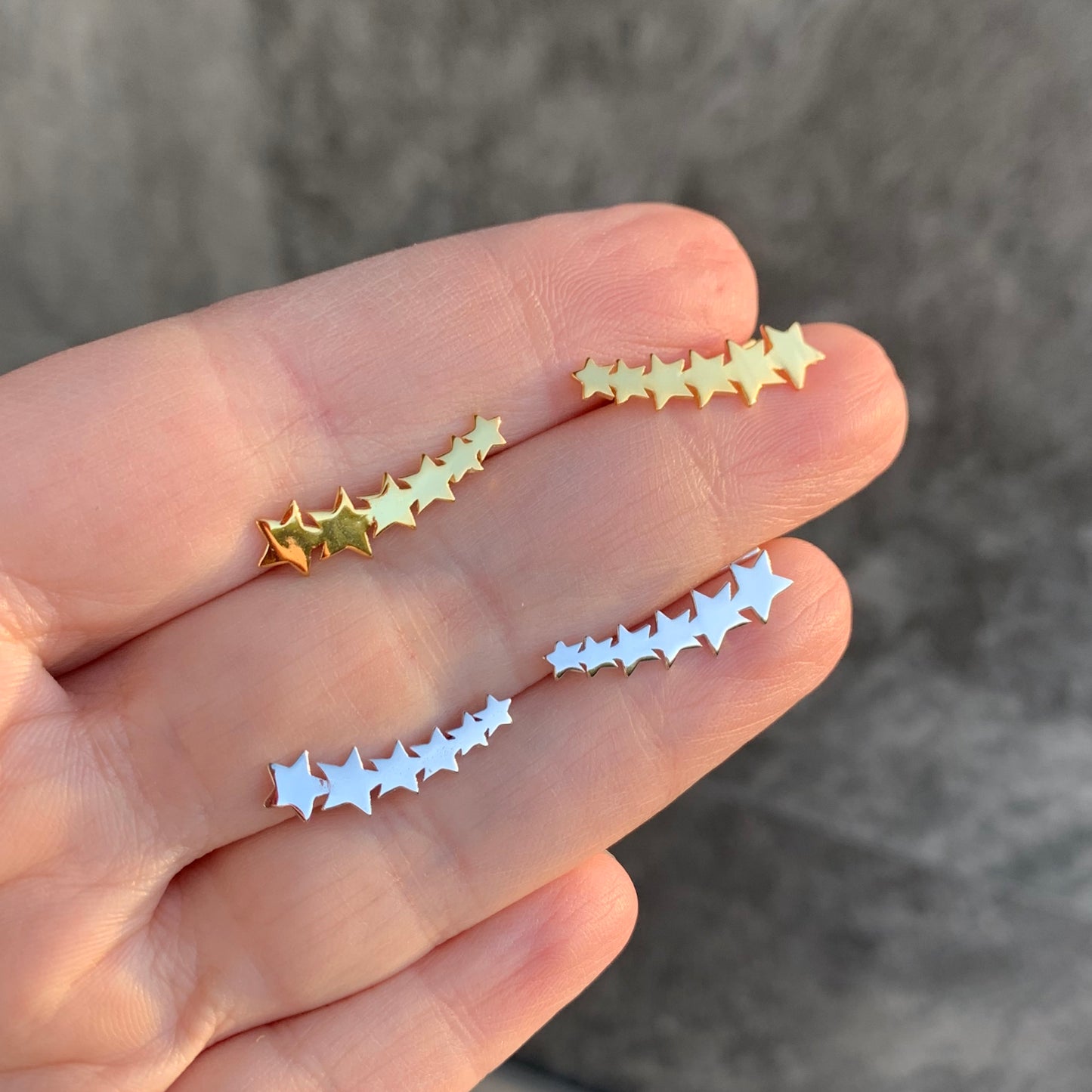 Arete tipo EAR CRAWLER de plata con ESTRELLAS