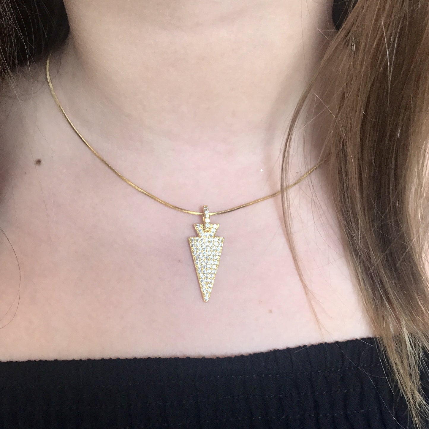 Chokers con CADENITA DORADA con ZIRCONIAS