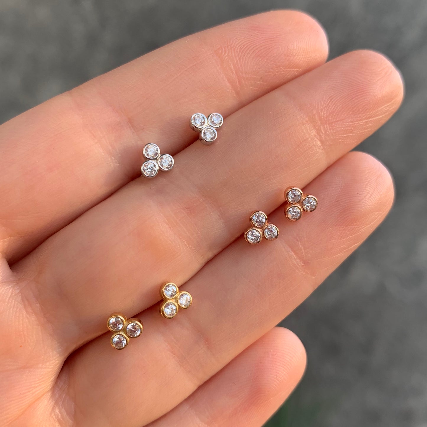 Aretes de PLATA de FLORECITA con zirconia