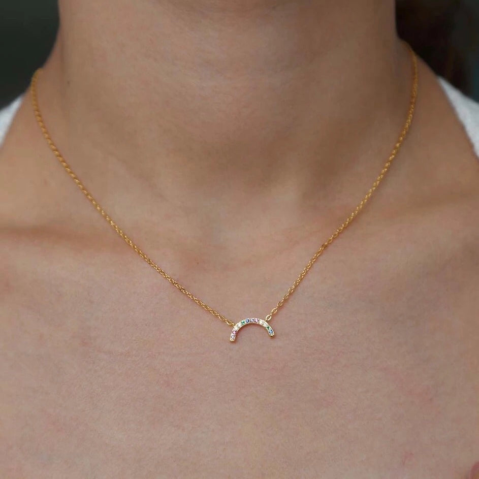 Cadenita CHOKER de plata con MEDIO CIRCULO con zirconias de COLORES