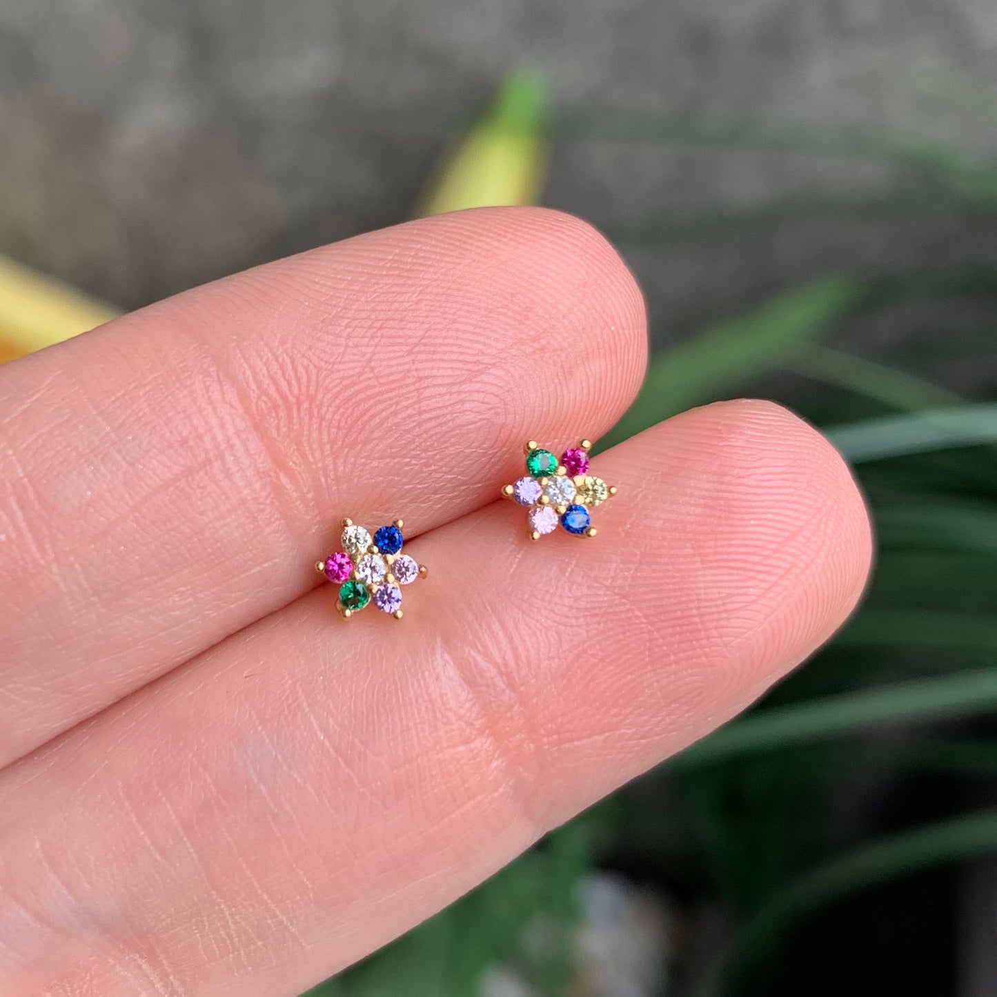 Aretes de FLORECITA con ZIRCONIAS de COLORES