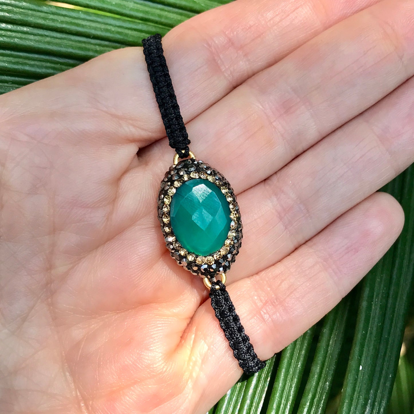 Pulseras de MACRAME NEGRAS con dijes de PLATA y PIEDRA NATURAL