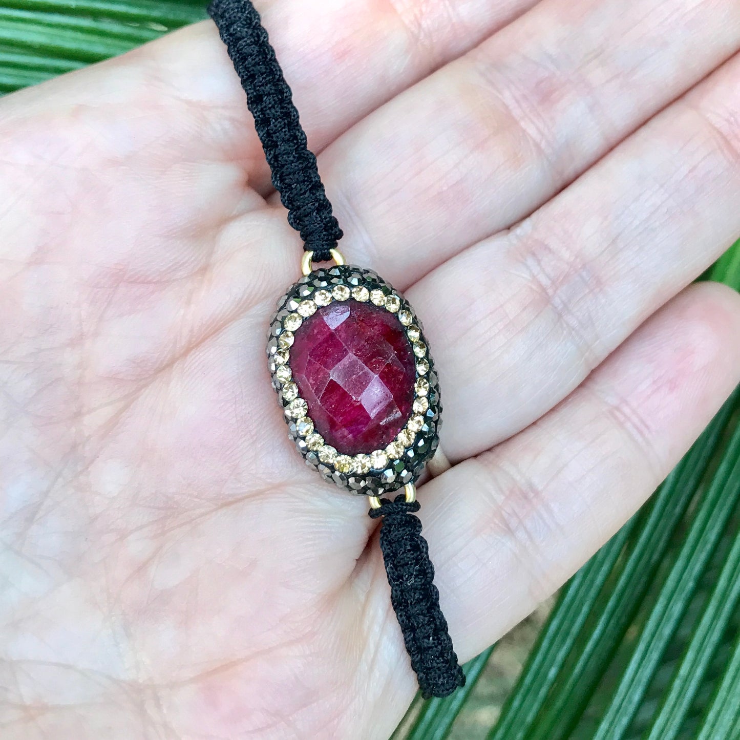 Pulseras de MACRAME NEGRAS con dijes de PLATA y PIEDRA NATURAL